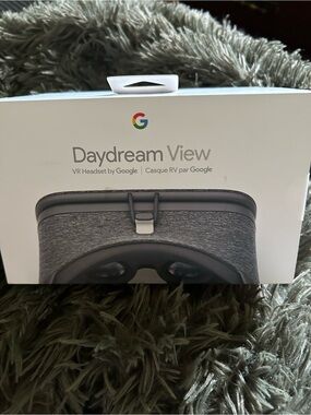 Google Daydream View VR Headset - Heather Gray (never opened box)